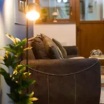 2-bedroom House With Shared Courtyard * Bucureşti