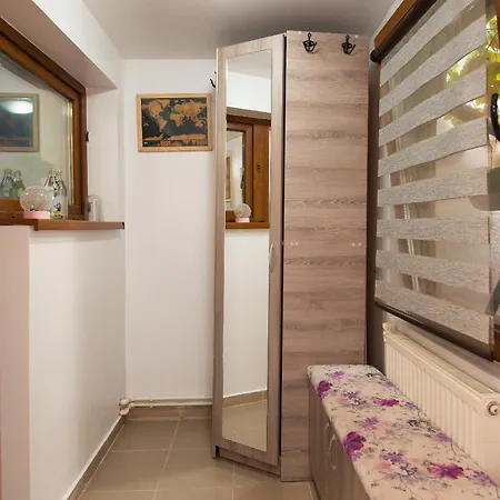2-bedroom House With Shared Courtyard