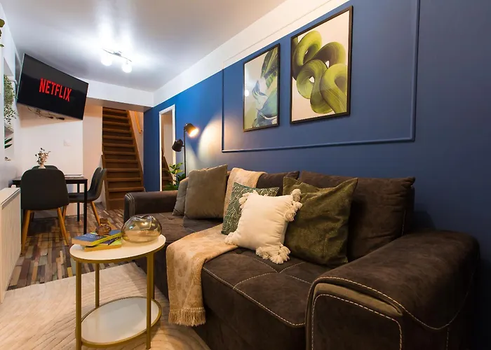 Βίλα 2-bedroom House With Shared Courtyard