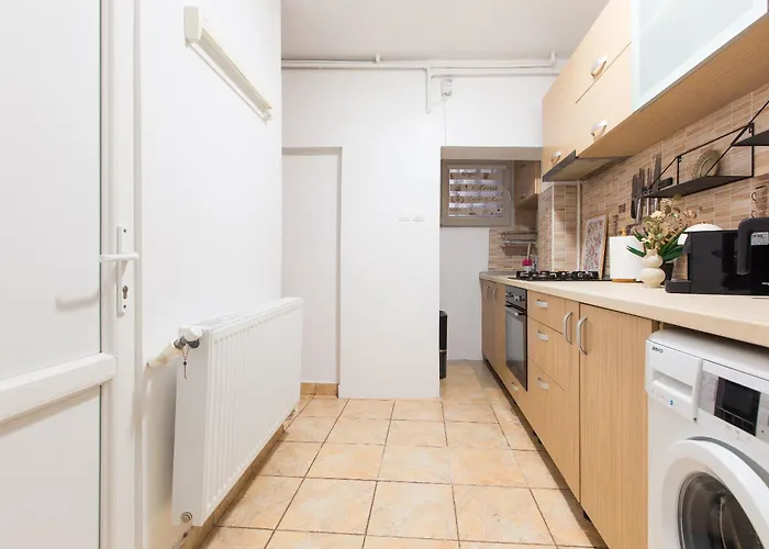 2-bedroom House With Shared Courtyard Bucharest