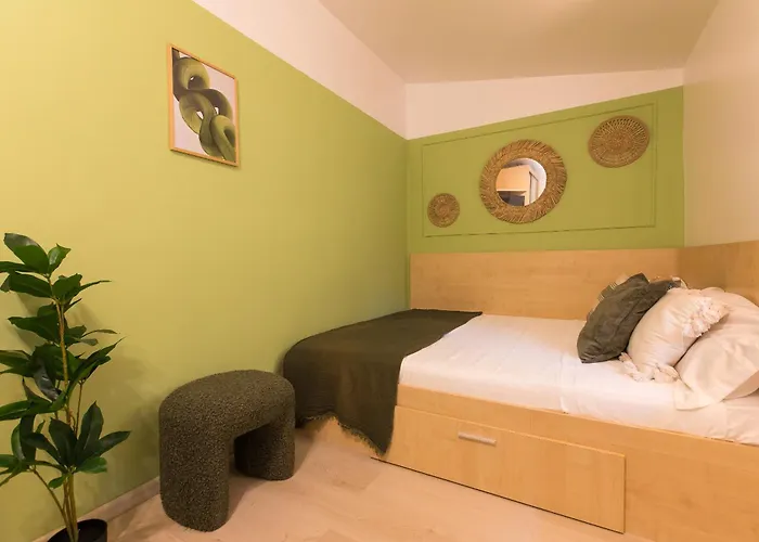 2-bedroom House With Shared Courtyard Bukareszt