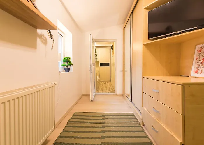 Willa 2-bedroom House With Shared Courtyard