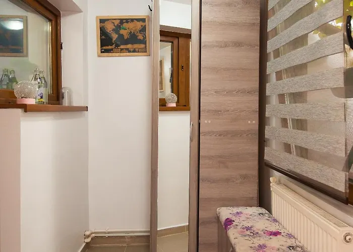 2-bedroom House With Shared Courtyard