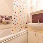 Villa 2-bedroom House With Shared Courtyard Bucarest